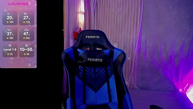 Snapshot of BLACKTSUKI7_ chatting on 9, 3, 2025 BLACKTSUKI7 online show from 9, 3, 2025