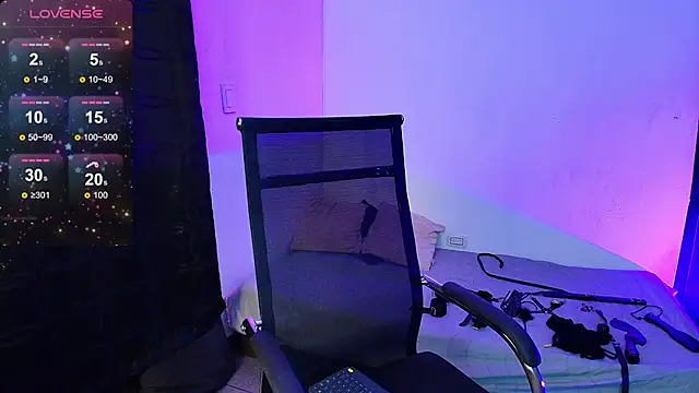 Snapshot of BLACKTSUKI7_ chatting on 14, 9, 2025 BLACKTSUKI7 online show from 14, 9, 2025