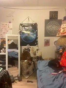 Snapshot of BobbyQ29 chatting on 29, 11, 2025 BobbyQ29 online show from 29, 11, 2025