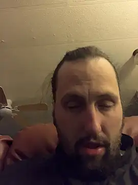 Snapshot of BobbyQ29 chatting on 5, 12, 2025 BobbyQ29 online show from 5, 12, 2025