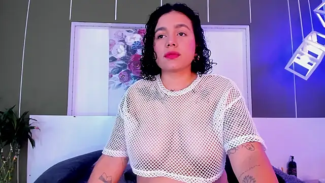 Snapshot of Alexxxholy chatting on 24, 2, 2025 Alexxxholy online show from 24, 2, 2025