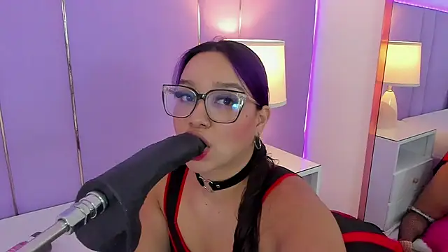 SophyRuiz  online show from 8, 11, 2025