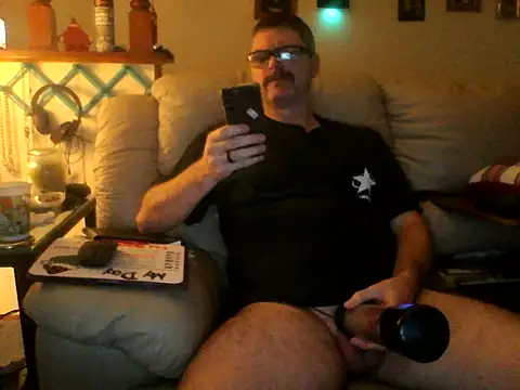 Snapshot of Billythekidd1978 chatting on 20, 11, 2025 Billythekidd1978 online show from 20, 11, 2025