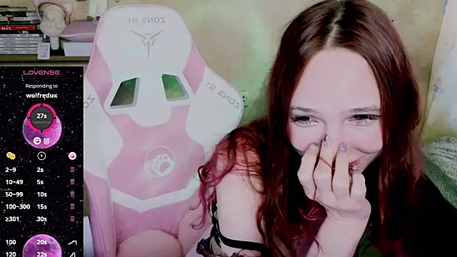 Snapshot of Lucy_Millss chatting on 4, 2, 2025 Lucy Millss online show from 4, 2, 2025