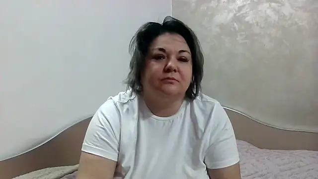 Snapshot of MikyVesela chatting on 28, 2, 2025 MikyVesela online show from 28, 2, 2025