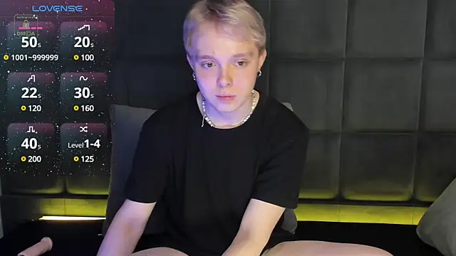 Snapshot of TimmyTaylon chatting on 7, 2, 2025 TimmyTaylon online show from 7, 2, 2025