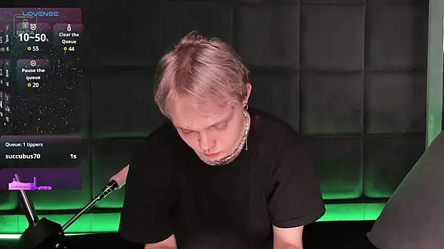 Snapshot of TimmyTaylon chatting on 7, 2, 2025 TimmyTaylon online show from 7, 2, 2025