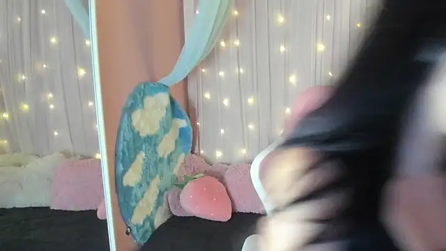 Snapshot of Aliiz_01 chatting on 6, 12, 2024 Aliiz 01 online show from 6, 12, 2024