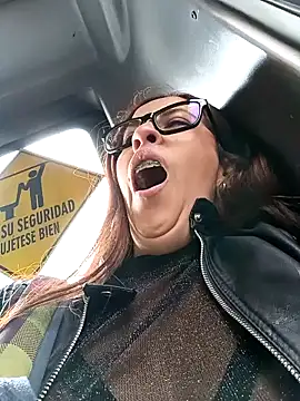 Snapshot of Lena-32 chatting on 13, 2, 2025 Lena-32 online show from 13, 2, 2025