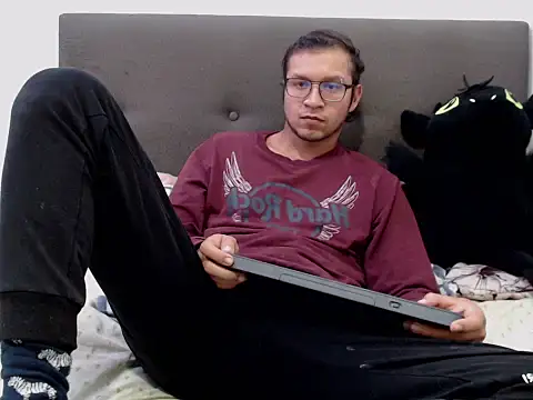 andy loverxx online show from 14, 2, 2026