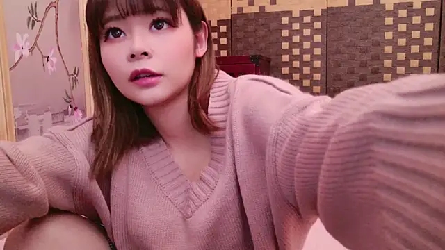 Megu Melon online show from 2, 1, 2025