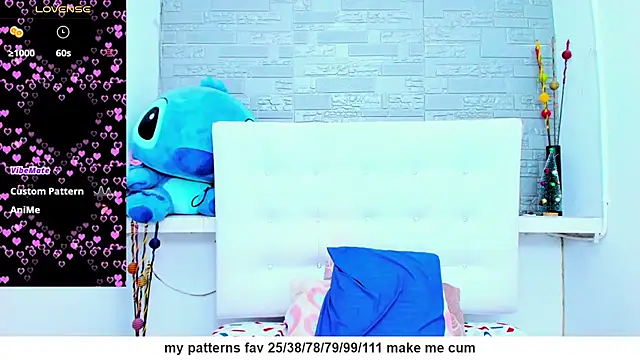 Snapshot of HorniestMilf chatting on 9, 3, 2025 HorniestMilf online show from 9, 3, 2025