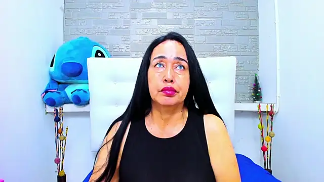 Snapshot of HorniestMilf chatting on 12, 10, 2025 HorniestMilf online show from 12, 10, 2025