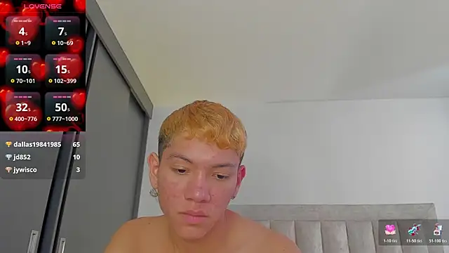 JulianRose 1 online show from 11, 11, 2025