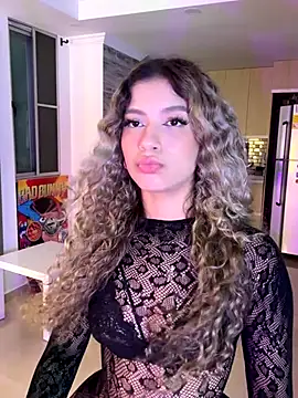 Snapshot of Melina-Smith chatting on 24, 11, 2025 Melina-Smith online show from 24, 11, 2025