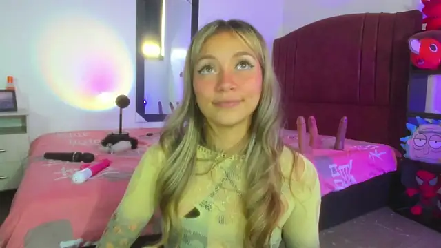 Snapshot of alisson_zafiro_ chatting on 14, 12, 2024 alisson zafiro online show from 14, 12, 2024