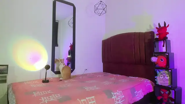 Snapshot of alisson_zafiro_ chatting on 18, 12, 2024 alisson zafiro online show from 18, 12, 2024