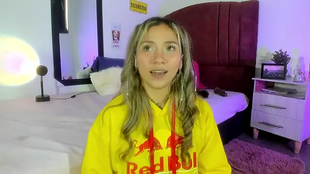 Snapshot of alisson_zafiro_ chatting on 7, 1, 2025 alisson zafiro online show from 7, 1, 2025