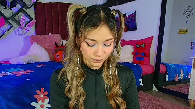 Snapshot of alisson_zafiro_ chatting on 22, 2, 2025 alisson zafiro online show from 22, 2, 2025