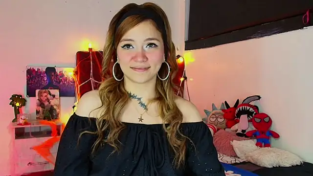 Snapshot of alisson_zafiro_ chatting on 24, 10, 2025 alisson zafiro online show from 24, 10, 2025