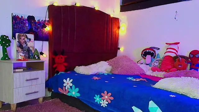 Snapshot of alisson_zafiro_ chatting on 2, 11, 2025 alisson zafiro online show from 2, 11, 2025