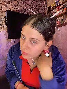 Snapshot of FlorBich chatting on 6, 5, 2026 FlorBich online show from 6, 5, 2026