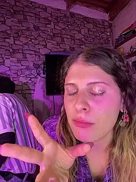 Snapshot of FlorBich chatting on 26, 5, 2026 FlorBich online show from 26, 5, 2026