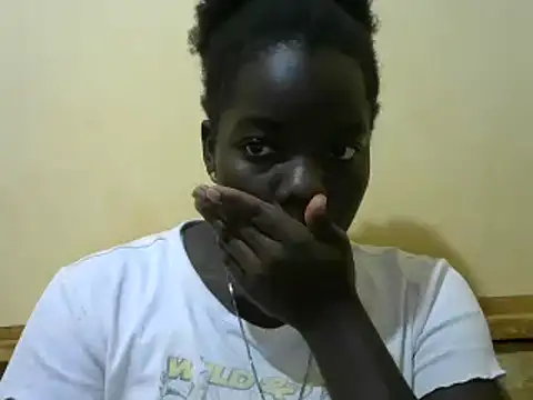 Snapshot of Sweet_chico2 chatting on 12, 12, 2024 Sweet chico2 online show from 12, 12, 2024