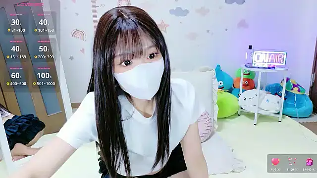 Snapshot of _Iroha_99 chatting on 12, 9, 2025 Iroha 99 online show from 12, 9, 2025