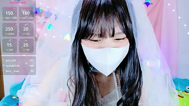 Snapshot of _Iroha_99 chatting on 13, 10, 2025 Iroha 99 online show from 13, 10, 2025