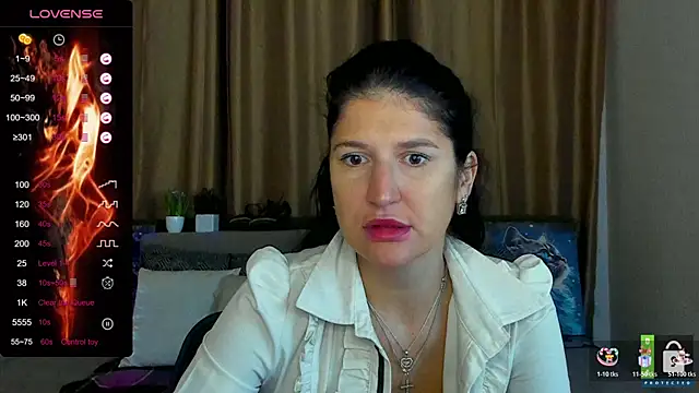 Alianna Solo Kisses online show from 23, 10, 2025