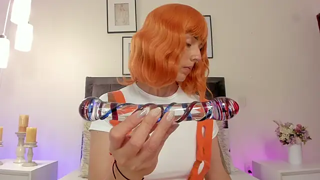 helen mooree online show from 8, 11, 2025