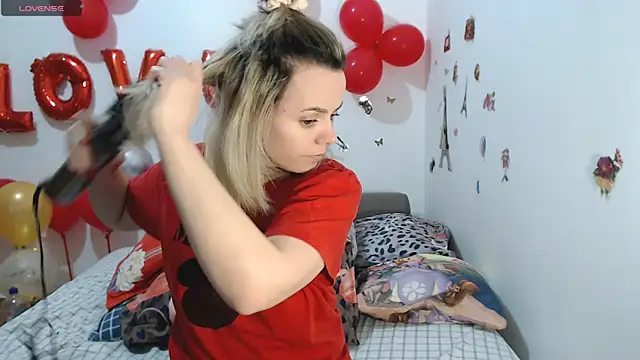 hotmilf4uxxx online show from 25, 2, 2026