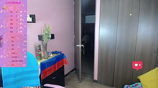 Snapshot of paolagomez_ chatting on 30, 9, 2025 paolagomez online show from 30, 9, 2025