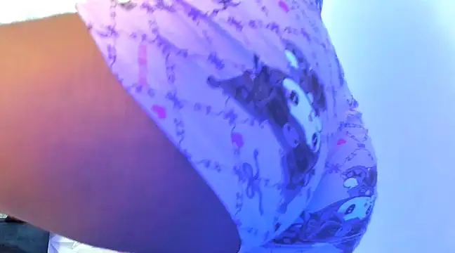 Snapshot of Lizzie_Williams_ chatting on 8, 2, 2025 Lizzie Williams online show from 8, 2, 2025