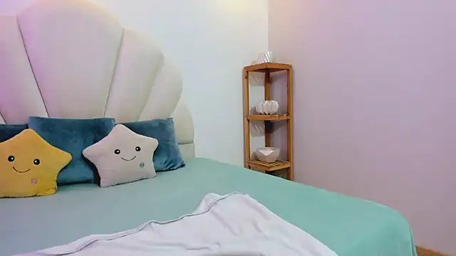 Snapshot of Lizzie_Williams_ chatting on 21, 9, 2025 Lizzie Williams online show from 21, 9, 2025