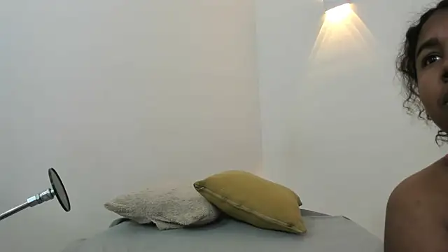 Snapshot of Lizzie_Williams_ chatting on 29, 10, 2025 Lizzie Williams online show from 29, 10, 2025