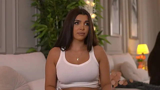 NicoleCellini online show from 8, 4, 2026