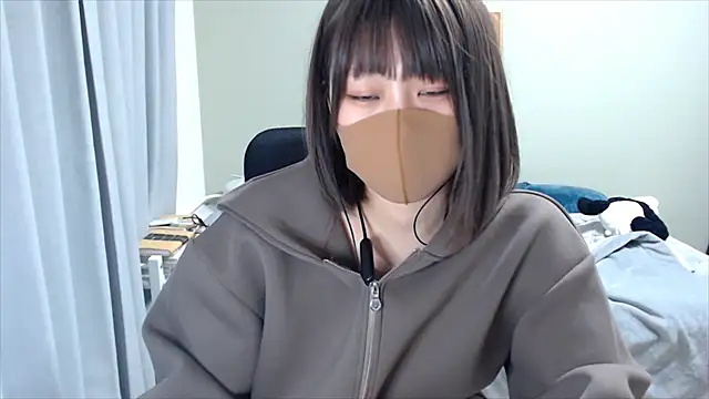 Snapshot of izumi__123 chatting on 5, 12, 2024 izumi 123 online show from 5, 12, 2024
