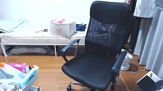 Snapshot of izumi__123 chatting on 10, 10, 2025 izumi 123 online show from 10, 10, 2025