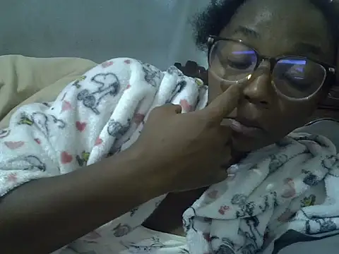 Snapshot of ElianeHot chatting on 24, 6, 2026 ElianeHot online show from 24, 6, 2026