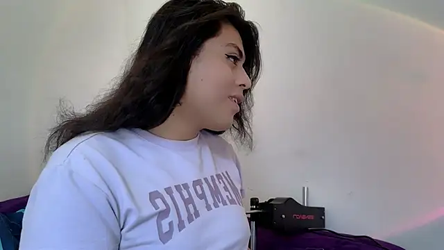 Ariana Rodriguez  online show from 15, 3, 2025