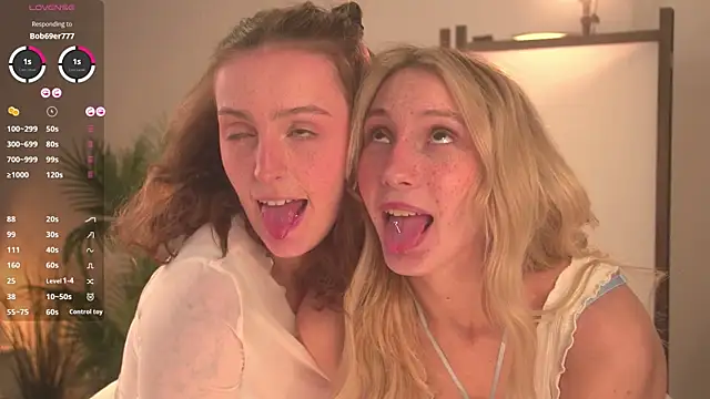 Snapshot of c_shark chatting on 3, 10, 2025 c shark online show from 3, 10, 2025