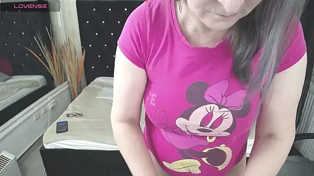 Snapshot of Lilly_hott chatting on 6, 3, 2025 Lilly hott online show from 6, 3, 2025