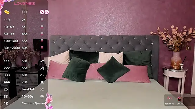 Snapshot of CarlaReysX chatting on 28, 1, 2025 CarlaReysX online show from 28, 1, 2025