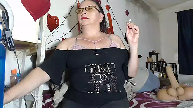 Vivianmature online show from 22, 11, 2025