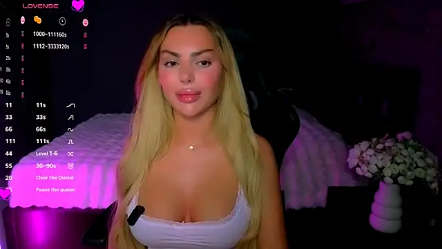 Snapshot of babyleilaa chatting on 20, 5, 2026 babyleilaa online show from 20, 5, 2026