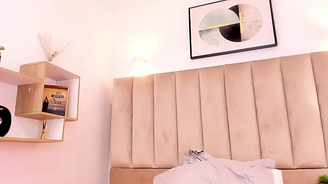 Snapshot of Anniie_Queen chatting on 10, 2, 2025 Anniie Queen online show from 10, 2, 2025