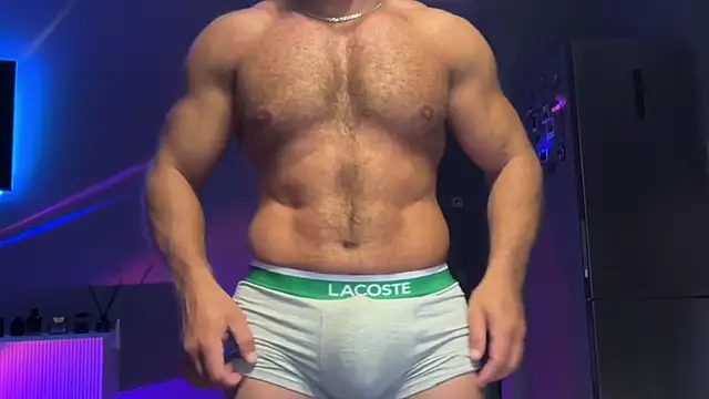 Snapshot of KarlosRichi chatting on 12, 11, 2025 KarlosRichi online show from 12, 11, 2025