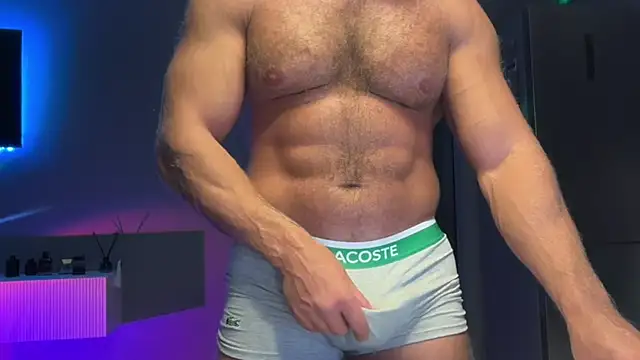 Snapshot of KarlosRichi chatting on 13, 11, 2025 KarlosRichi online show from 13, 11, 2025